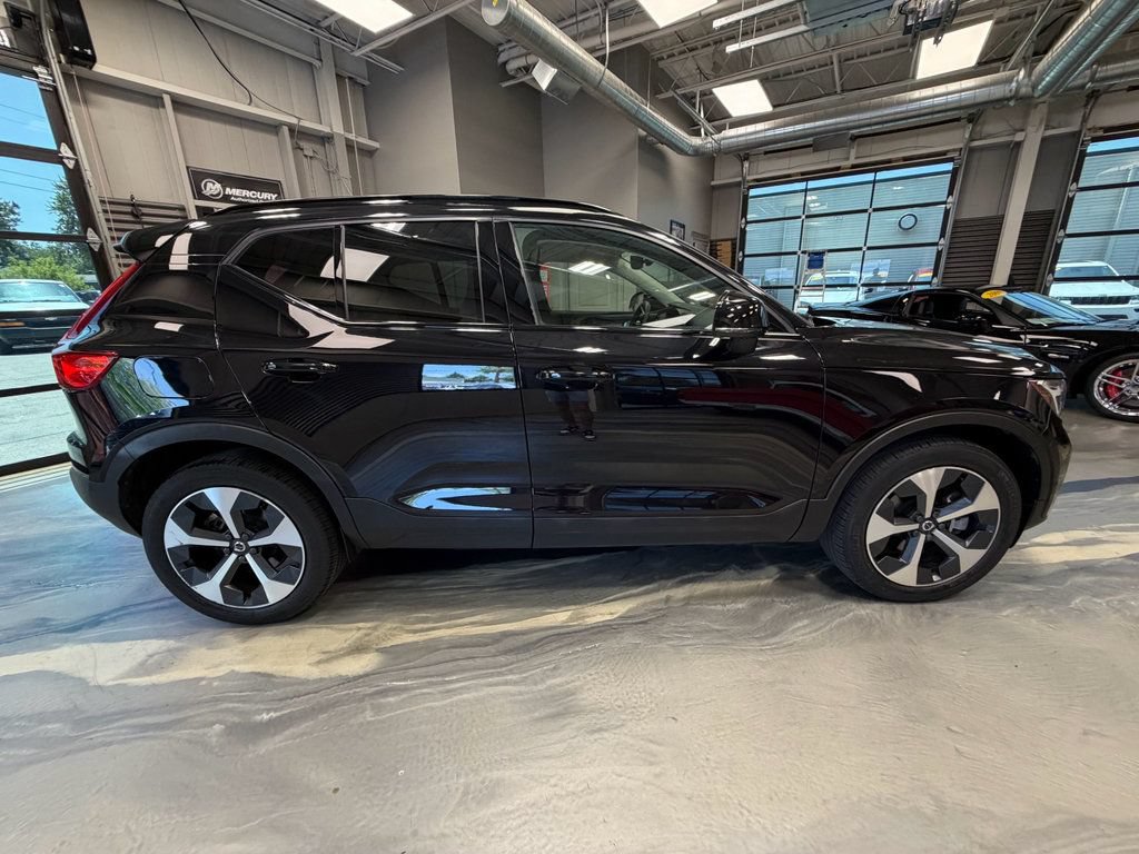 Used 2023 Volvo XC40 B5 Plus w/ Driver Assist Package AWD/4WD image 33