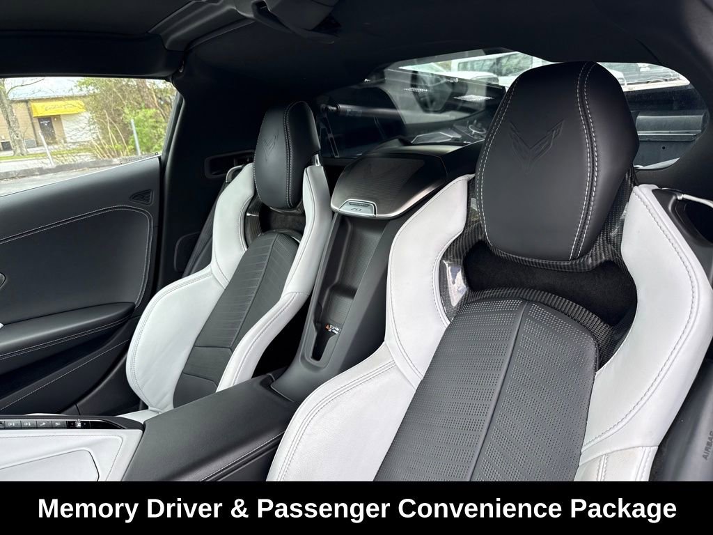 Used 2023 Chevrolet Corvette Stingray Preferred Cpe w/ 2LT RWD image 17