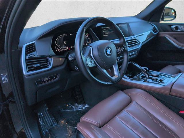 Used 2022 BMW X5 xDrive45e w/ Parking Assistance Package AWD/4WD image 10