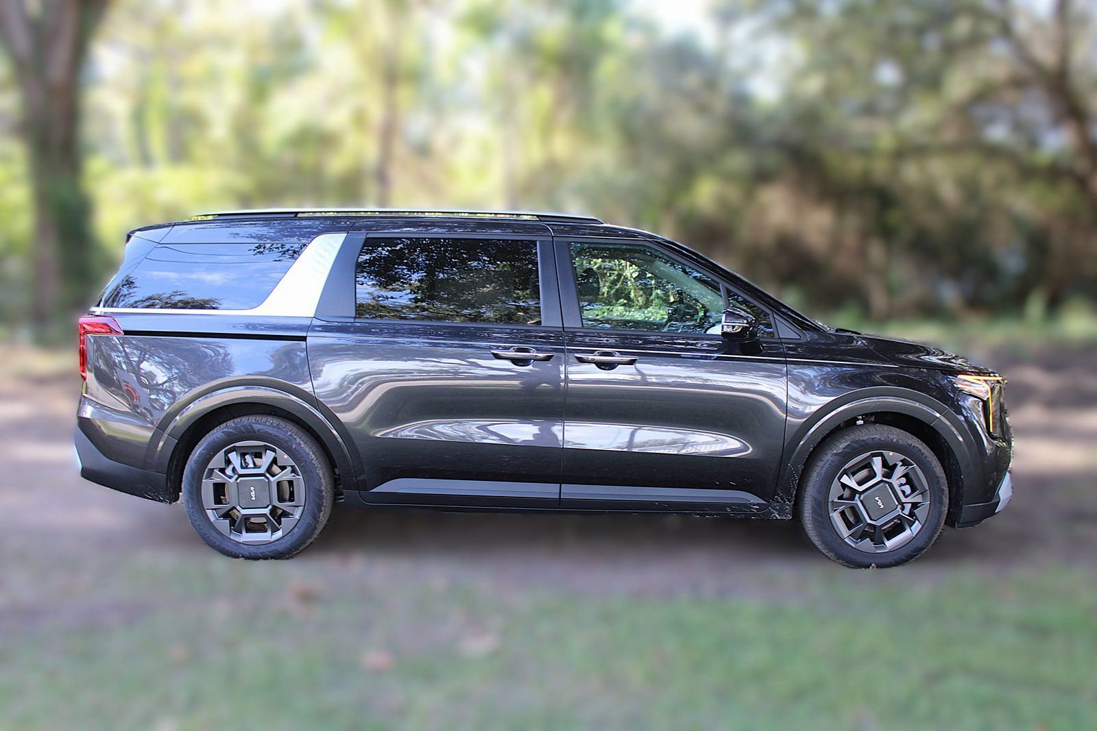 New 2026 Kia Carnival EX image 5