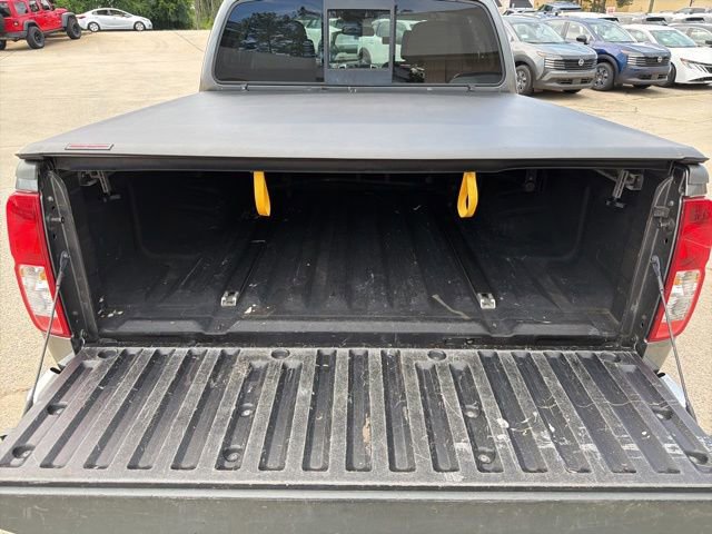 Used 2016 Nissan Frontier SV w/ SV Value Truck Package RWD image 12