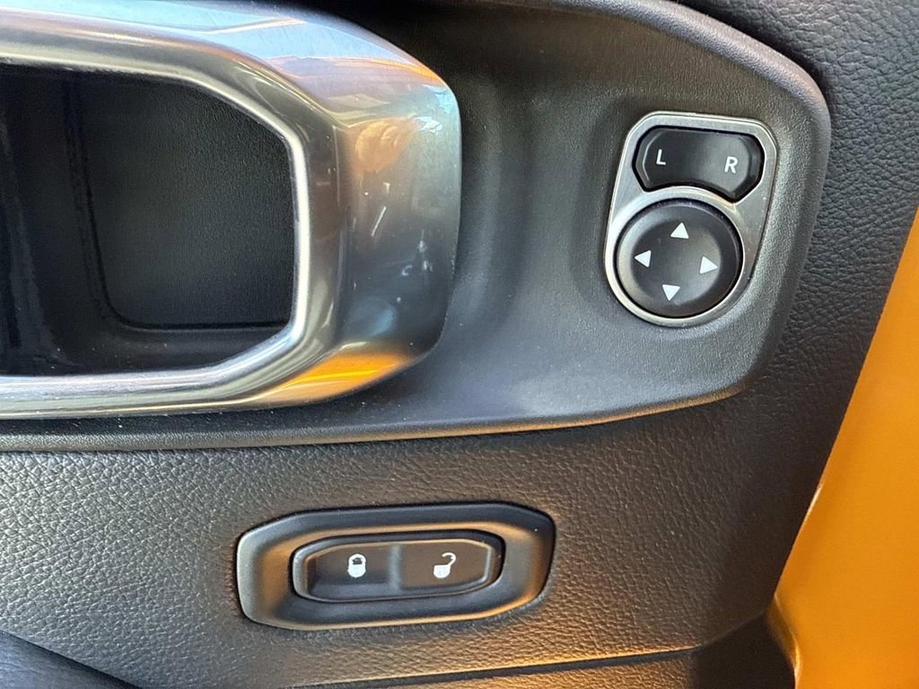 Used 2021 Jeep Wrangler Unlimited Sahara image 19