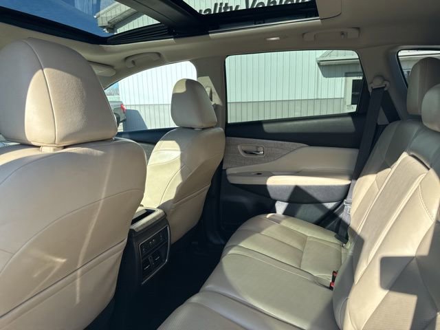 Used 2020 Nissan Murano SL image 17