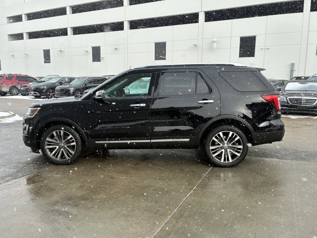 Used 2017 Ford Explorer Platinum image 8