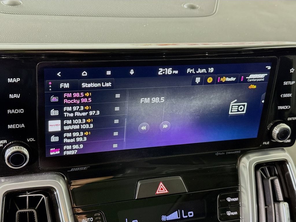 Used 2023 Kia Sorento SX AWD/4WD image 6