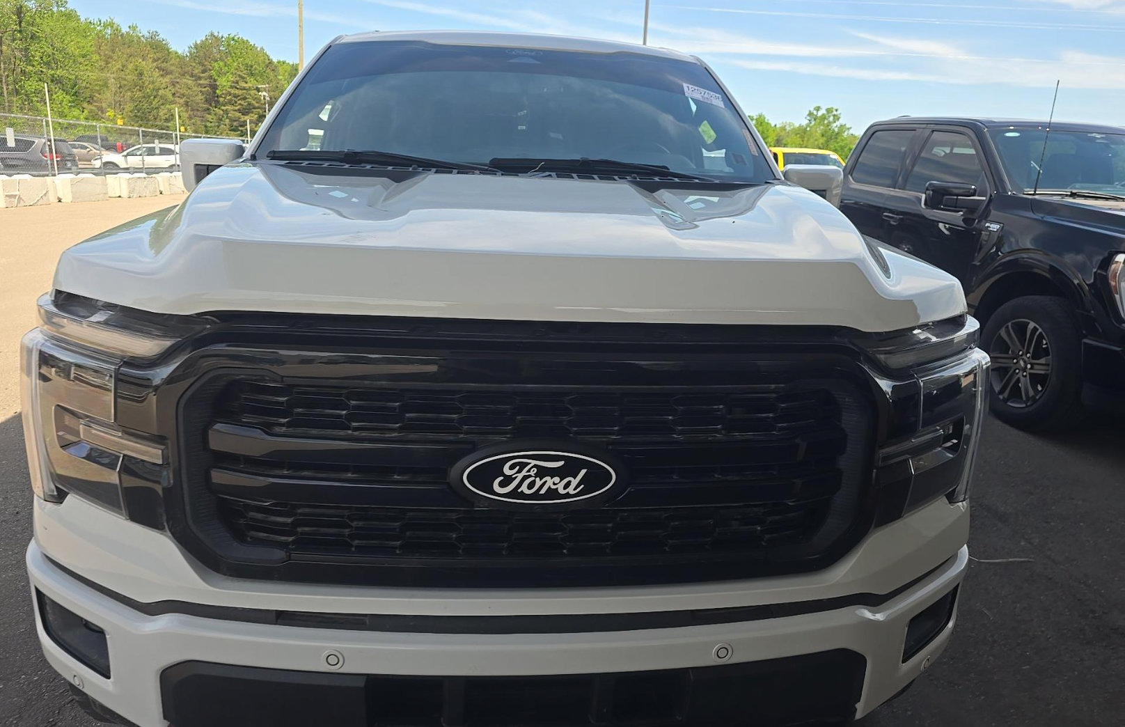 Used 2025 Ford F150 Lariat AWD/4WD image 2