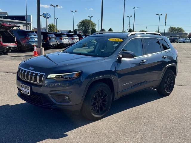 Used 2021 Jeep Cherokee Latitude Lux w/ Sun & Sound Group AWD/4WD image 2