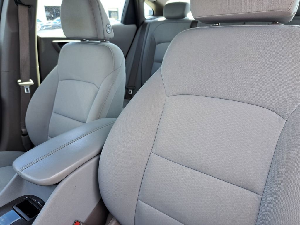 Used 2024 Chevrolet Malibu LT image 19