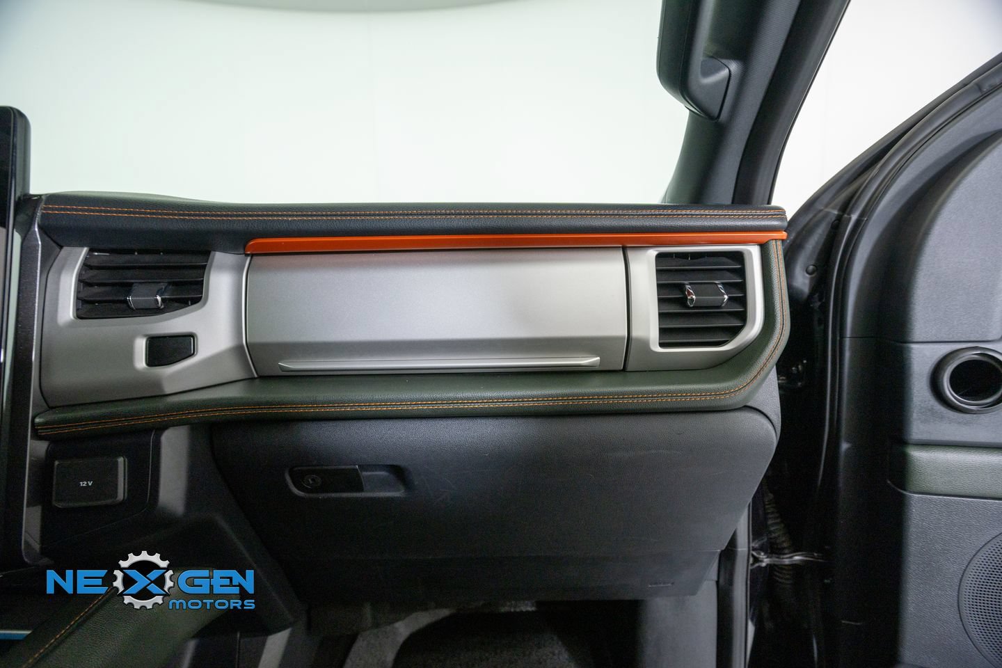 Used 2022 Ford Expedition Timberline w/ Equipment Group 501A AWD/4WD image 43