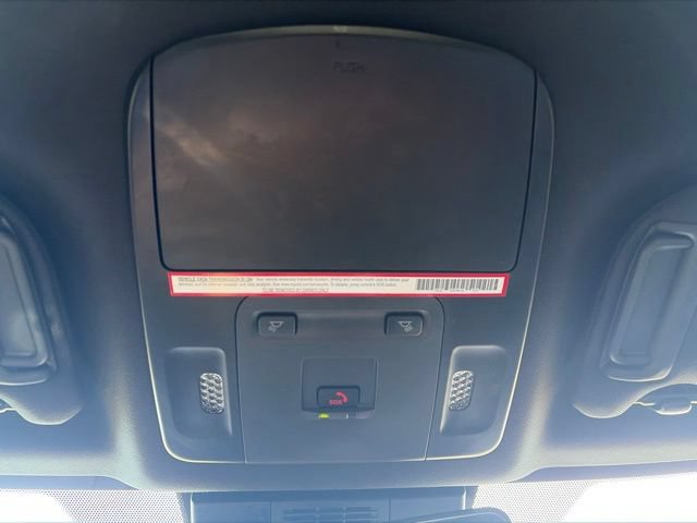 Used 2025 Toyota Camry SE w/ Convenience Package FWD image 23
