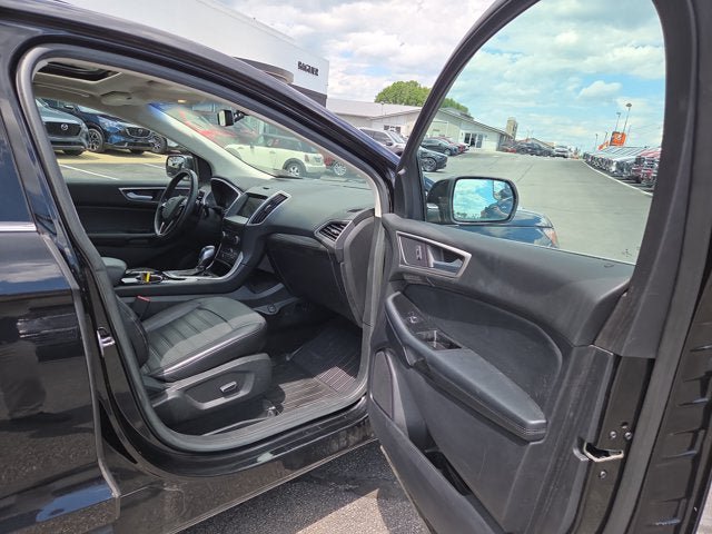 Used 2018 Ford Edge SEL w/ Equipment Group 201A AWD/4WD image 14