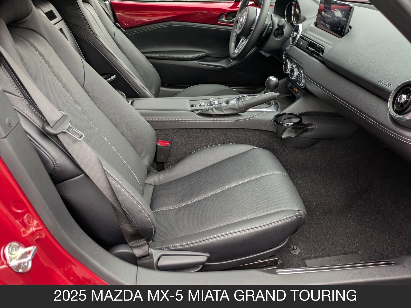 New 2025 MAZDA MX-5 Miata Grand Touring RWD image 40
