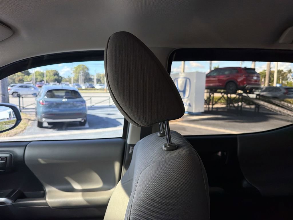 Used 2020 Toyota Tacoma SR5 image 17