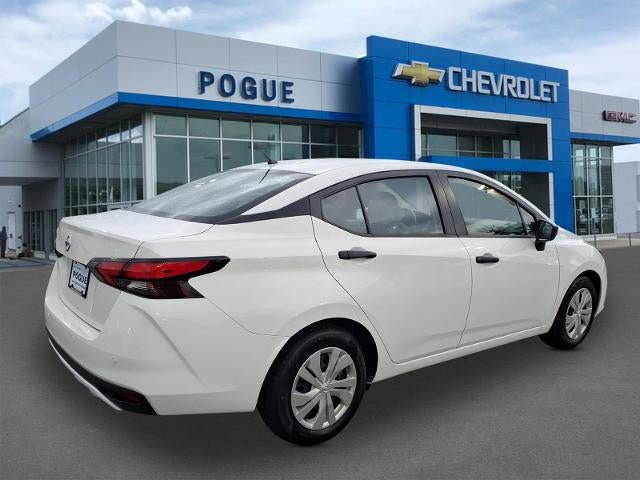 Used 2021 Nissan Versa S FWD image 2