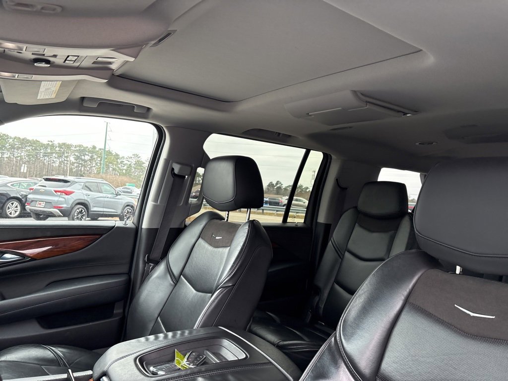 Used 2015 Cadillac Escalade ESV Premium image 11