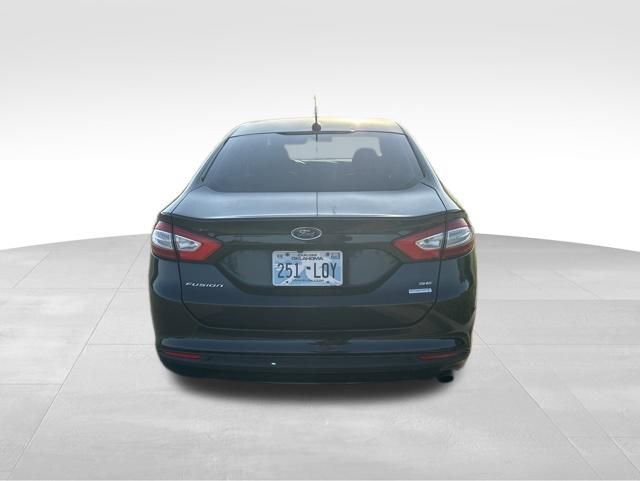 Used 2014 Ford Fusion SE FWD image 4