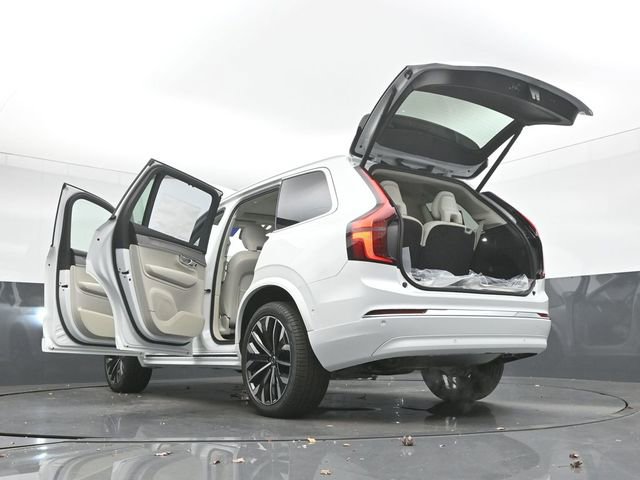 New 2026 Volvo XC90 B6 Ultra w/ Protection Package image 57