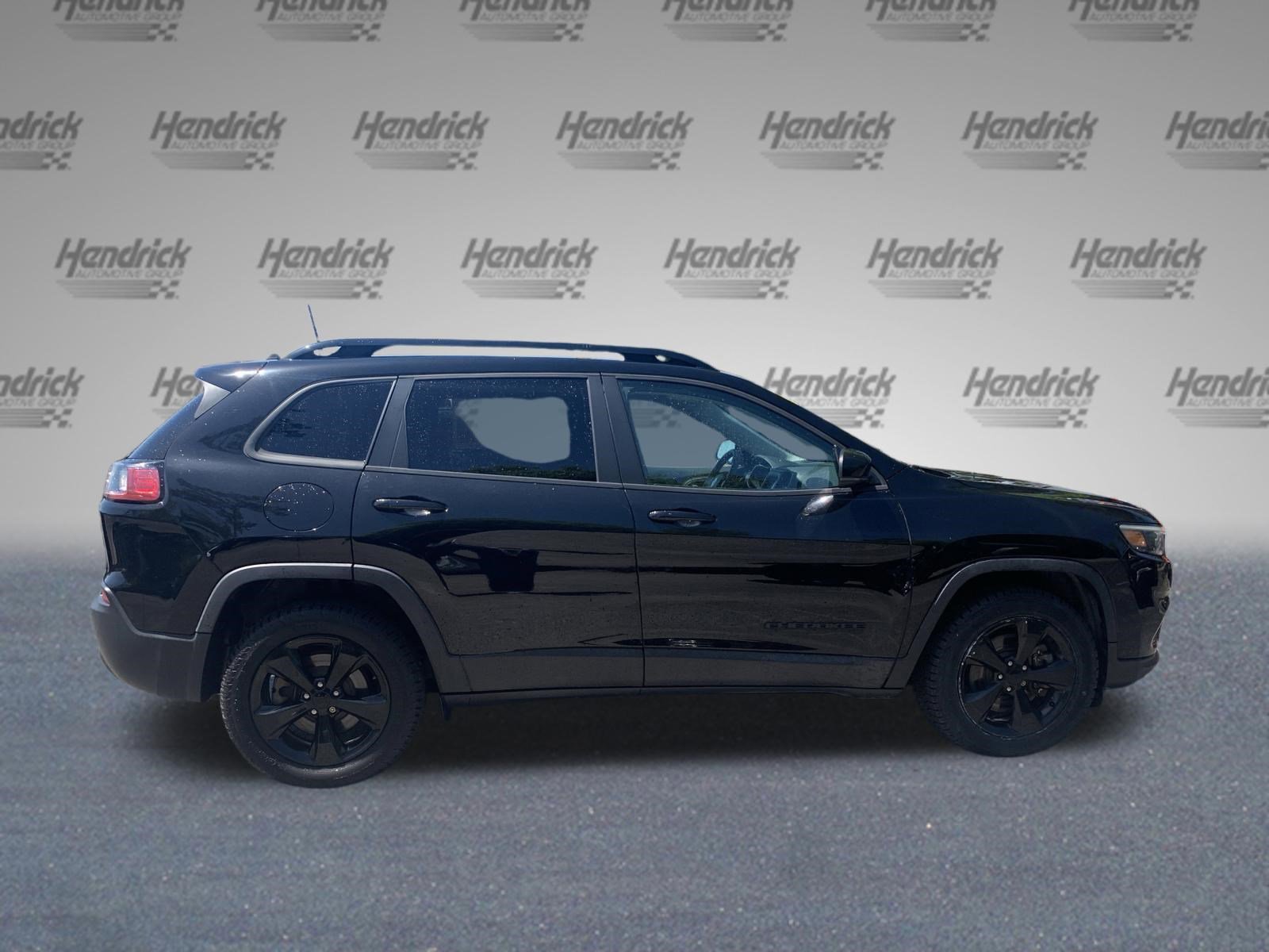 Used 2019 Jeep Cherokee Latitude Plus image 10