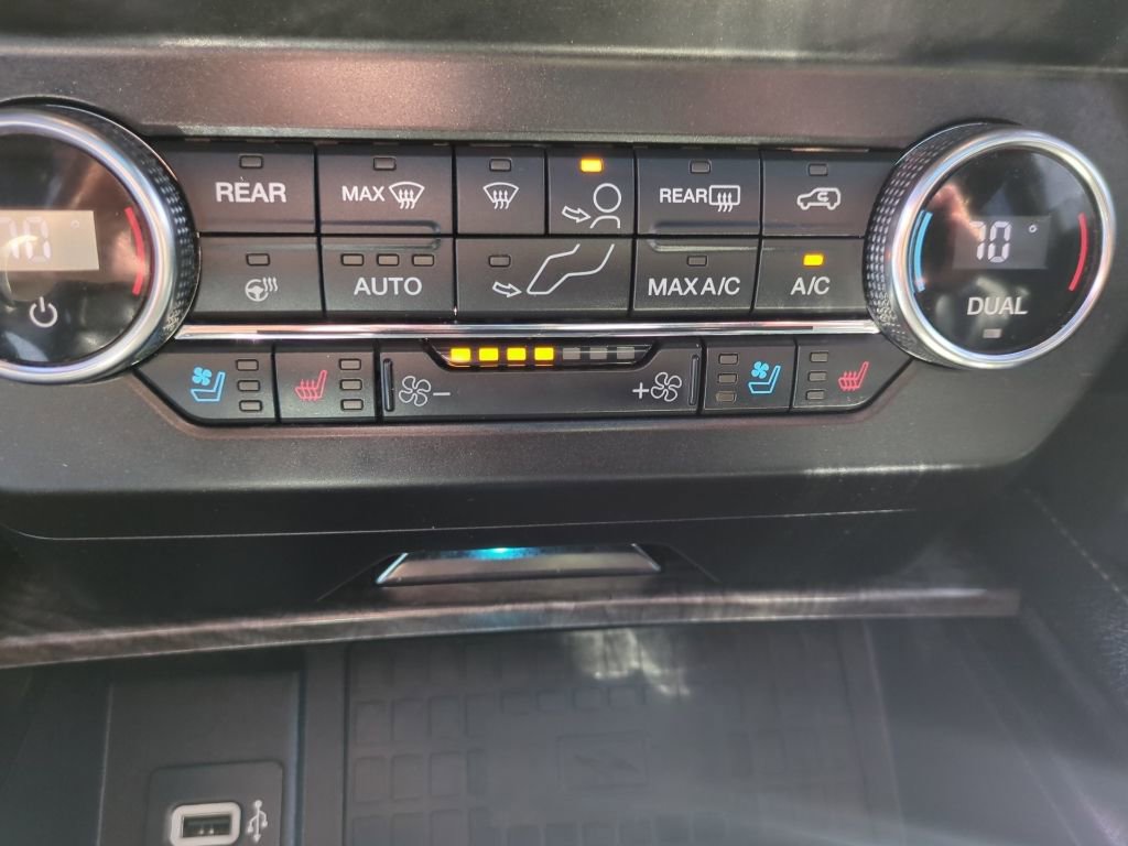 Used 2018 Ford Expedition Limited w/ Equipment Group 301A image 15