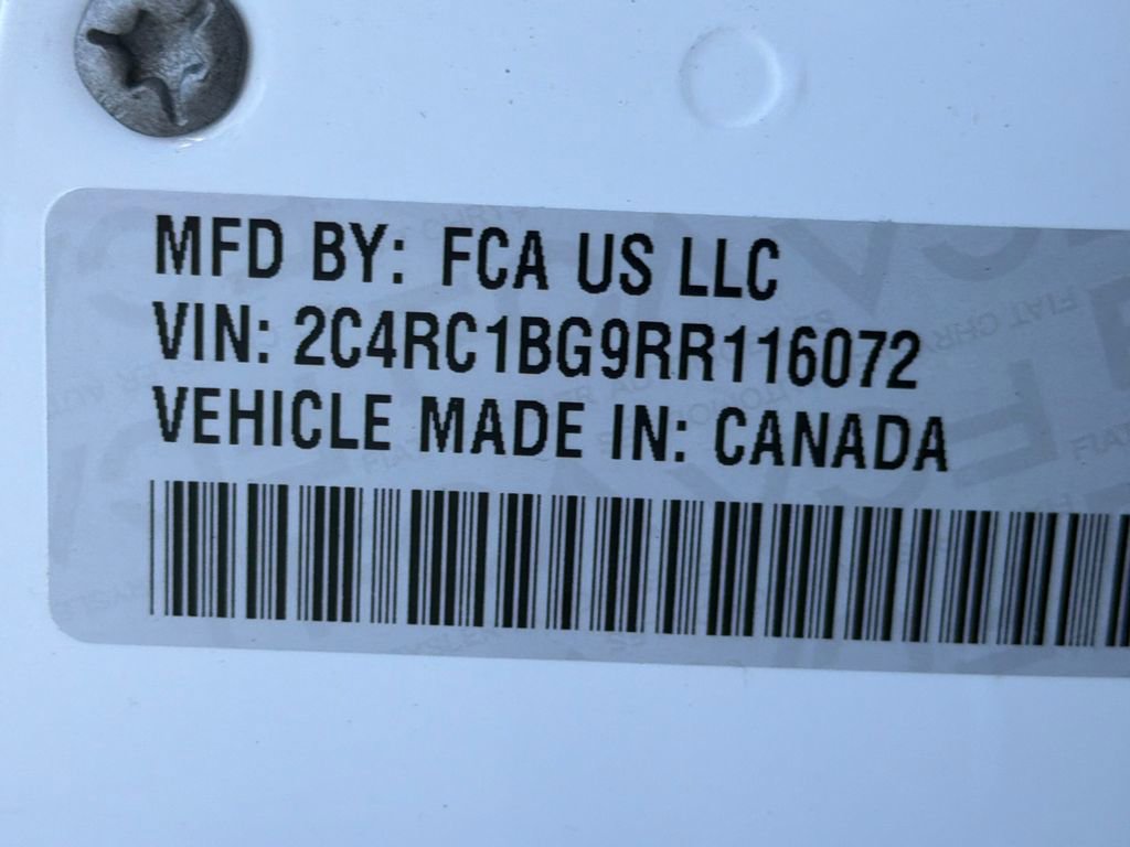 Used 2024 Chrysler Pacifica Touring-L FWD image 31