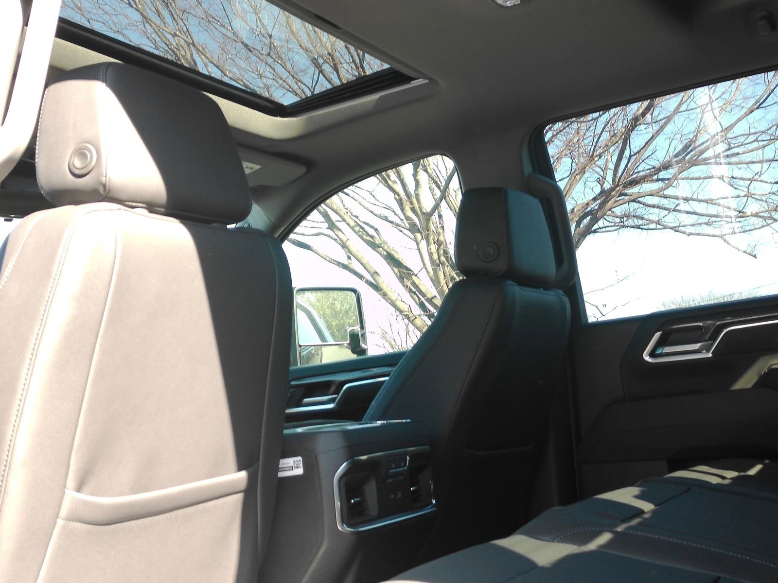 New 2025 Chevrolet Silverado 2500 LTZ w/ Trail Boss Package AWD/4WD image 12