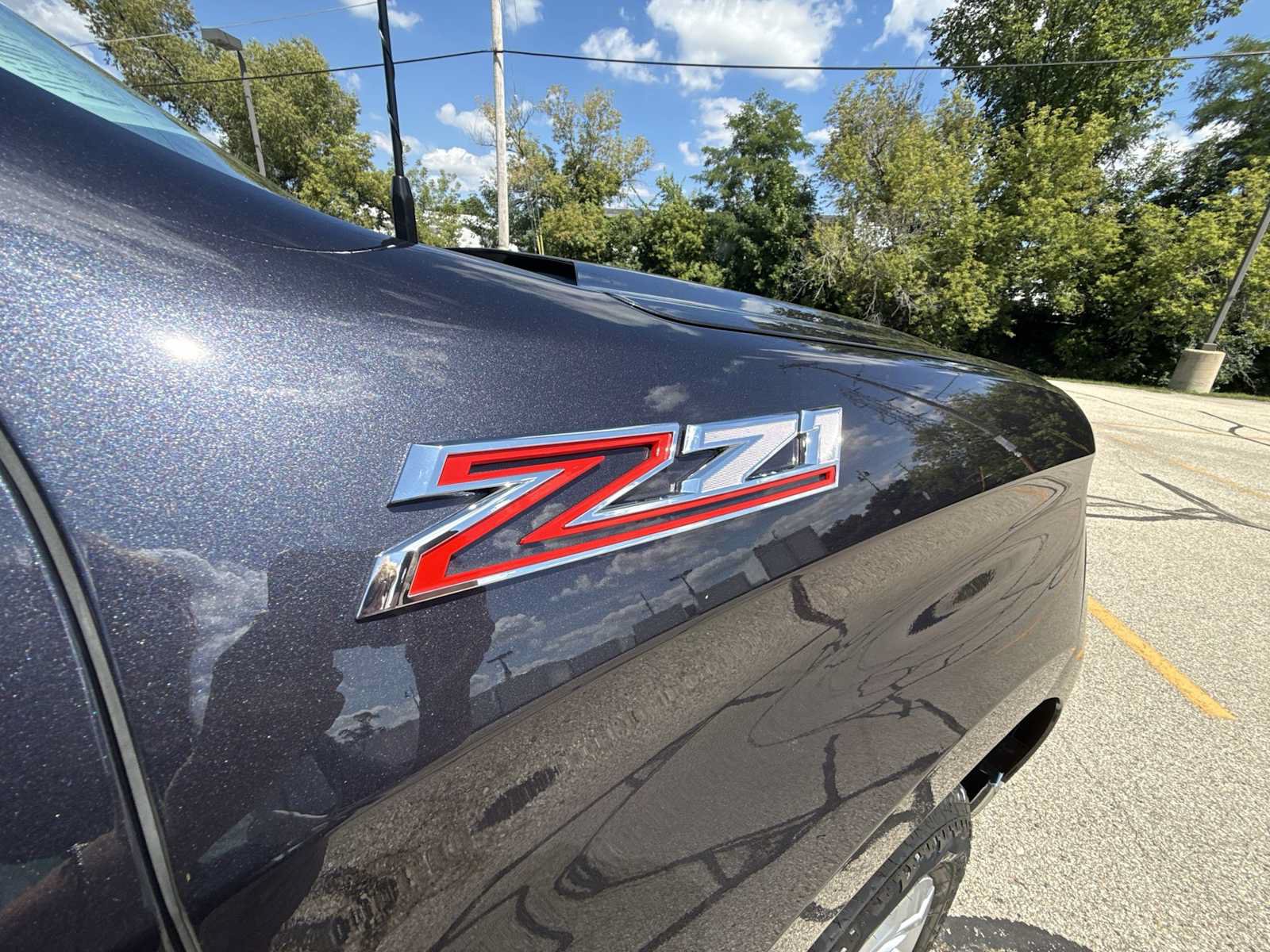 Certified 2023 Chevrolet Silverado 1500 LTZ AWD/4WD image 32