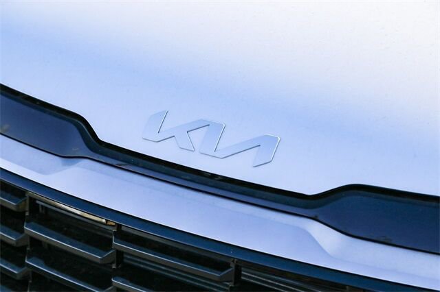 New 2026 Kia Sportage EX w/ EX Panorama Roof Package image 5