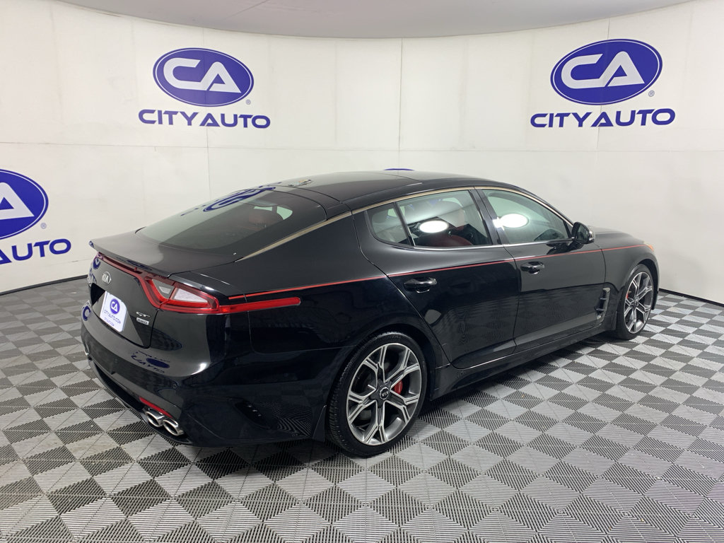 Used 2018 Kia Stinger GT2 AWD/4WD image 3