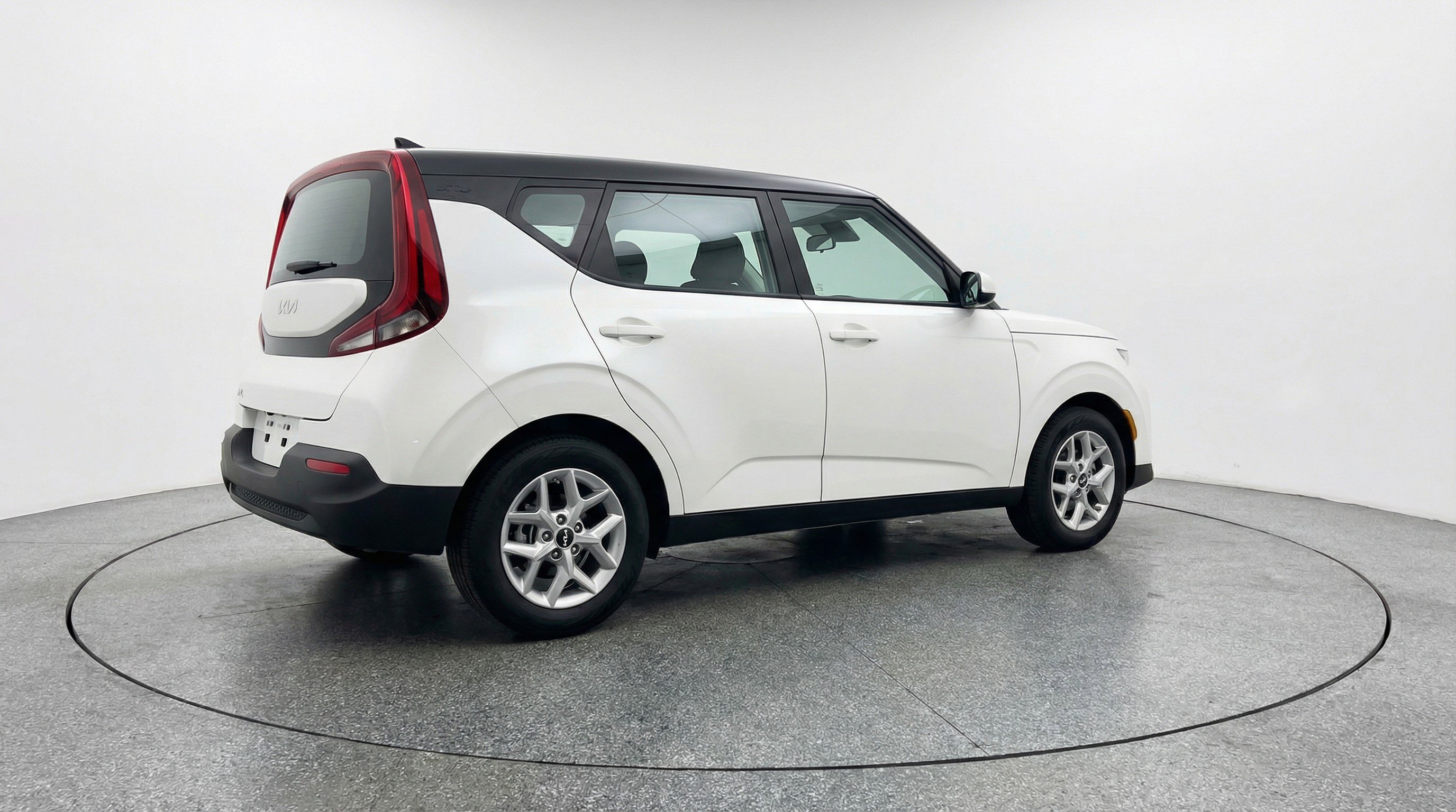 Used 2025 Kia Soul LX w/ LX Technology Package image 9