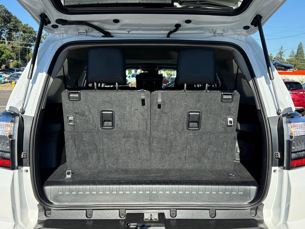 Used 2024 Toyota 4Runner SR5 Premium w/ Moonroof Package image 7