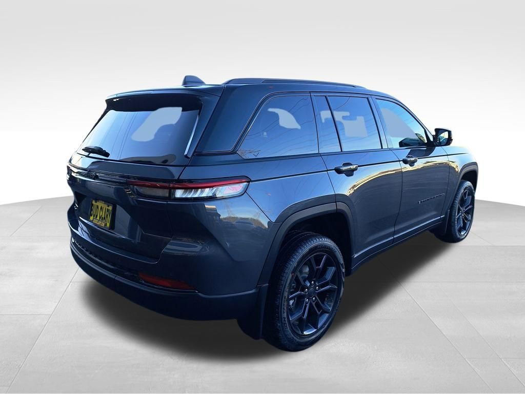 New 2025 Jeep Grand Cherokee Limited w/ MOPAR Finishing Package AWD/4WD image 6