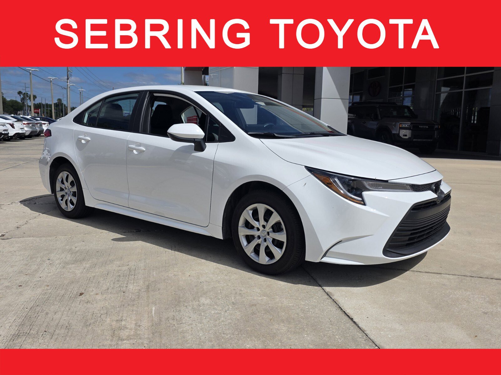 Certified 2025 Toyota Corolla LE FWD image 1