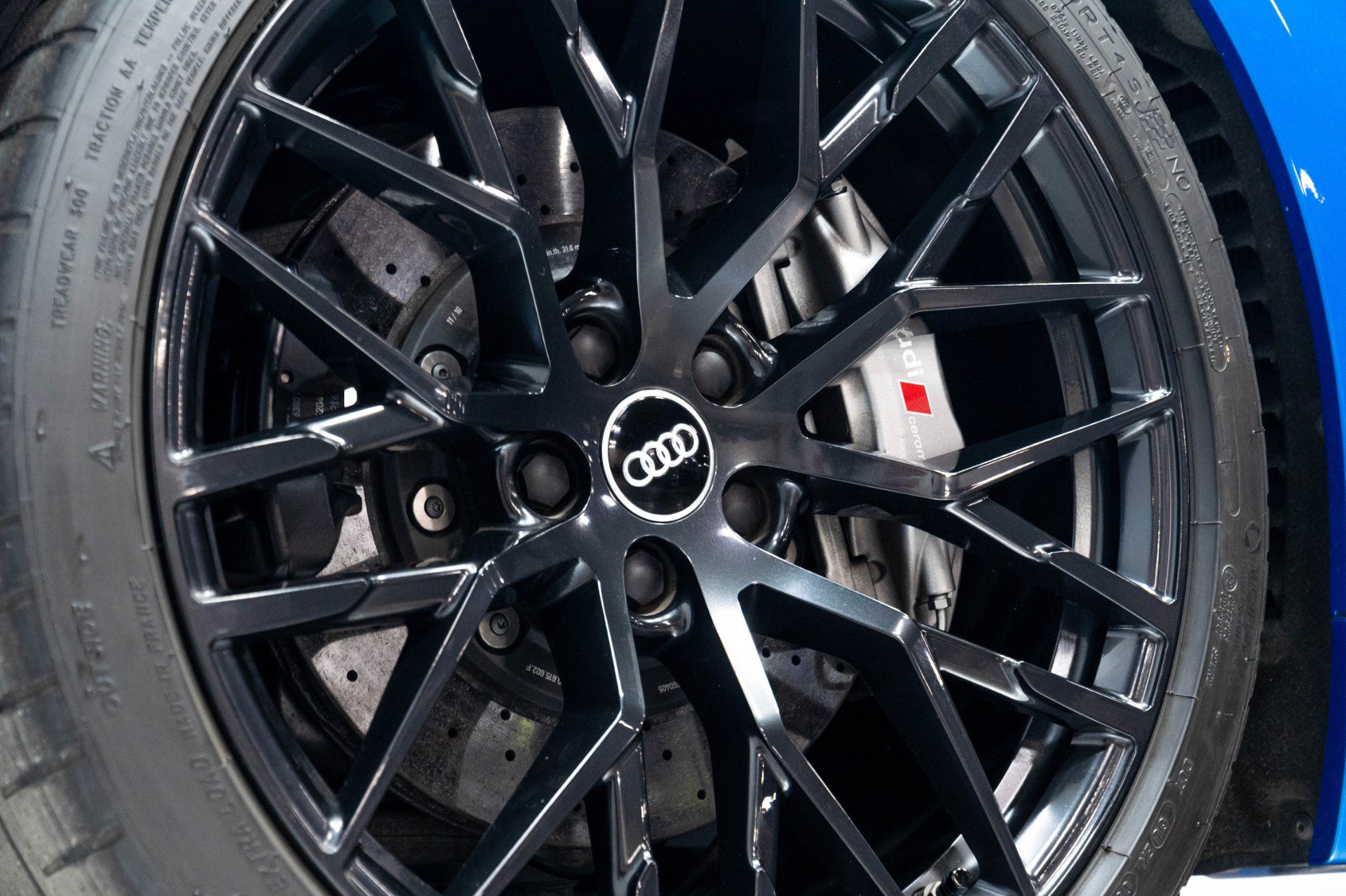 Used 2017 Audi R8 V10 plus AWD/4WD image 19
