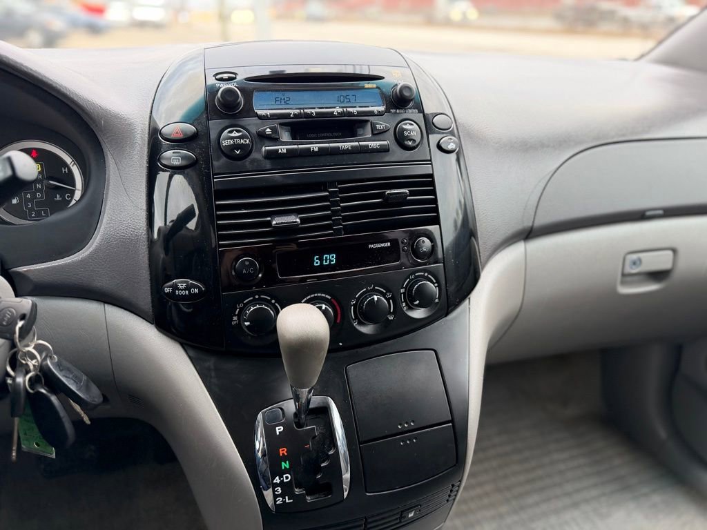 Used 2005 Toyota Sienna LE image 27