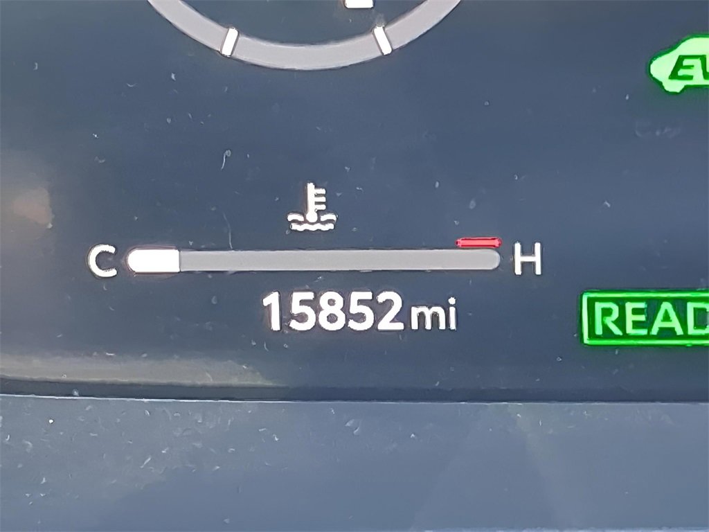 Used 2023 Toyota Crown XLE image 34