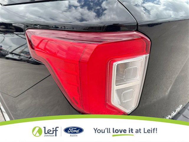 Used 2023 Ford Explorer Platinum w/ Technology Package image 38