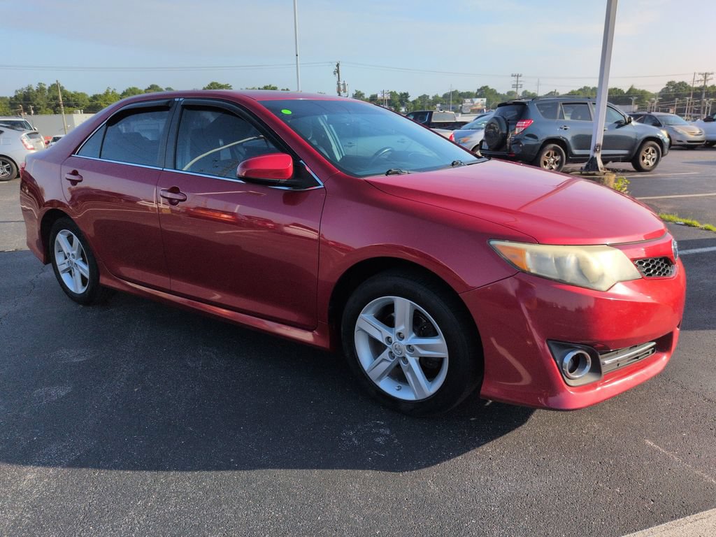 Used 2013 Toyota Camry SE FWD image 8
