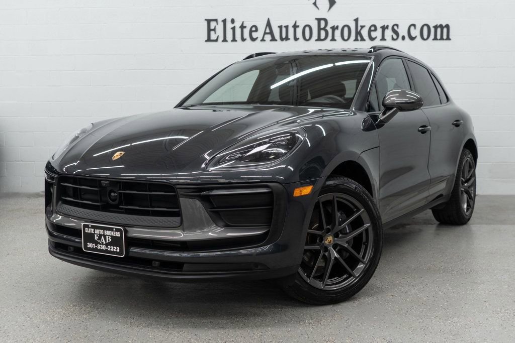 Used 2023 Porsche Macan Turbo image 53