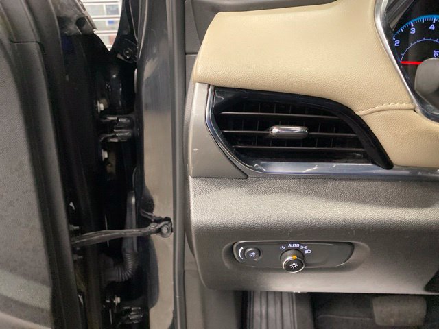 Used 2023 Chevrolet Traverse LS AWD/4WD image 15