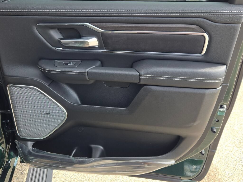 New 2027 RAM 1500 Laramie w/ Advanced Safety Group II AWD/4WD image 8