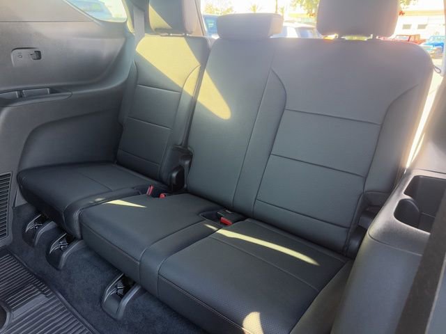 Used 2026 Chevrolet Traverse Z71 w/ LPO, Floor Liner Package image 27