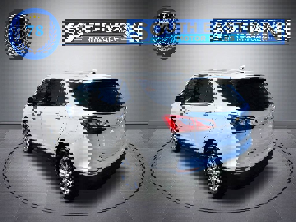 Used 2019 Chevrolet Equinox LS w/ LS Convenience Package image 5