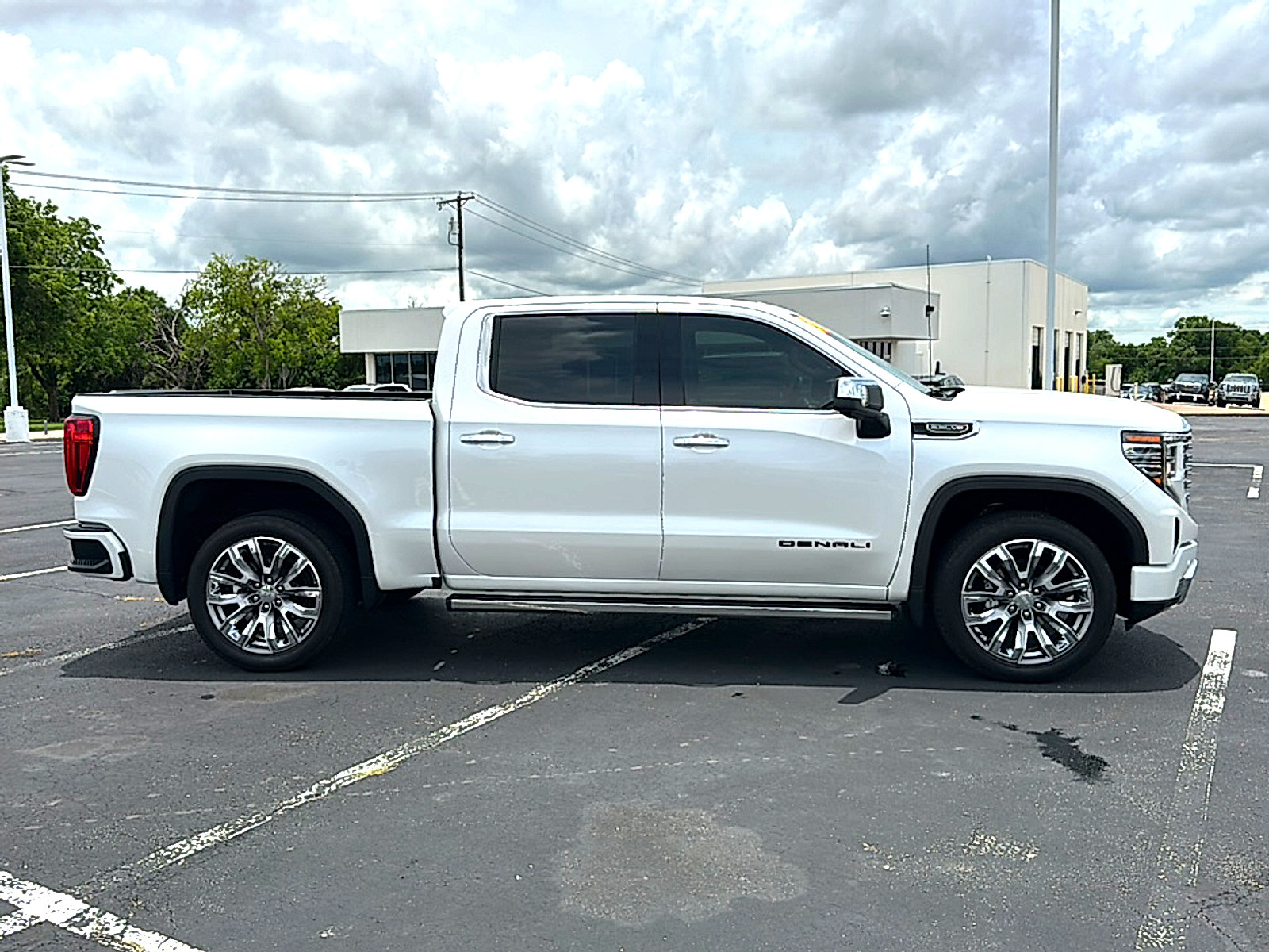 Used 2024 GMC Sierra 1500 Denali w/ Denali Reserve Package RWD image 9