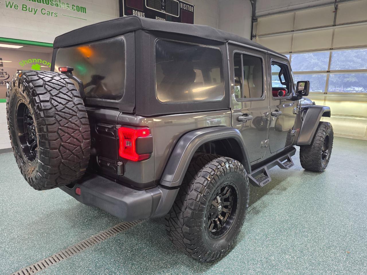 Used 2019 Jeep Wrangler Unlimited Rubicon AWD/4WD image 7