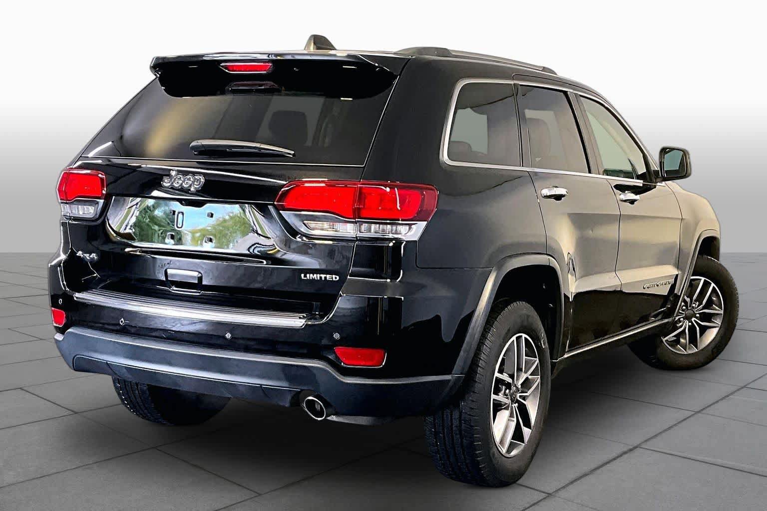 Used 2020 Jeep Grand Cherokee Limited AWD/4WD image 13