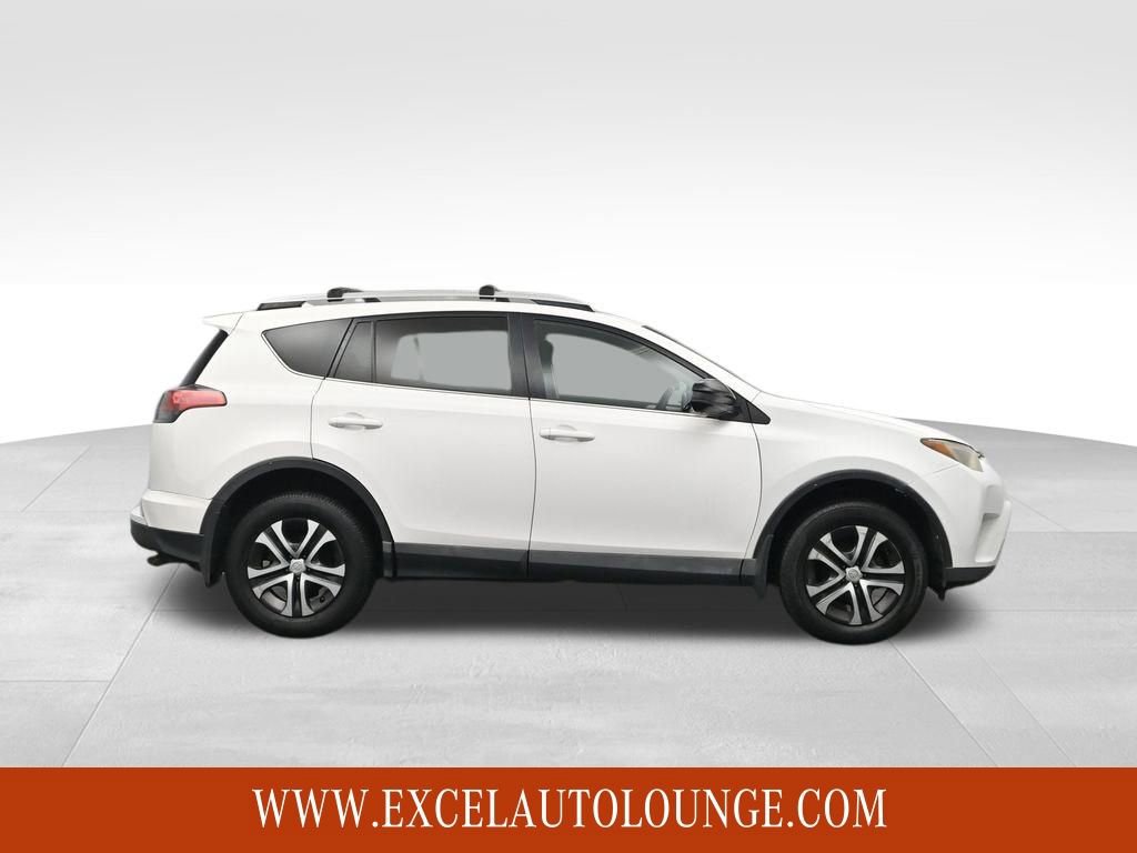 Used 2016 Toyota RAV4 LE image 7