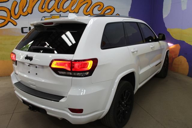 Used 2021 Jeep Grand Cherokee Altitude AWD/4WD image 8
