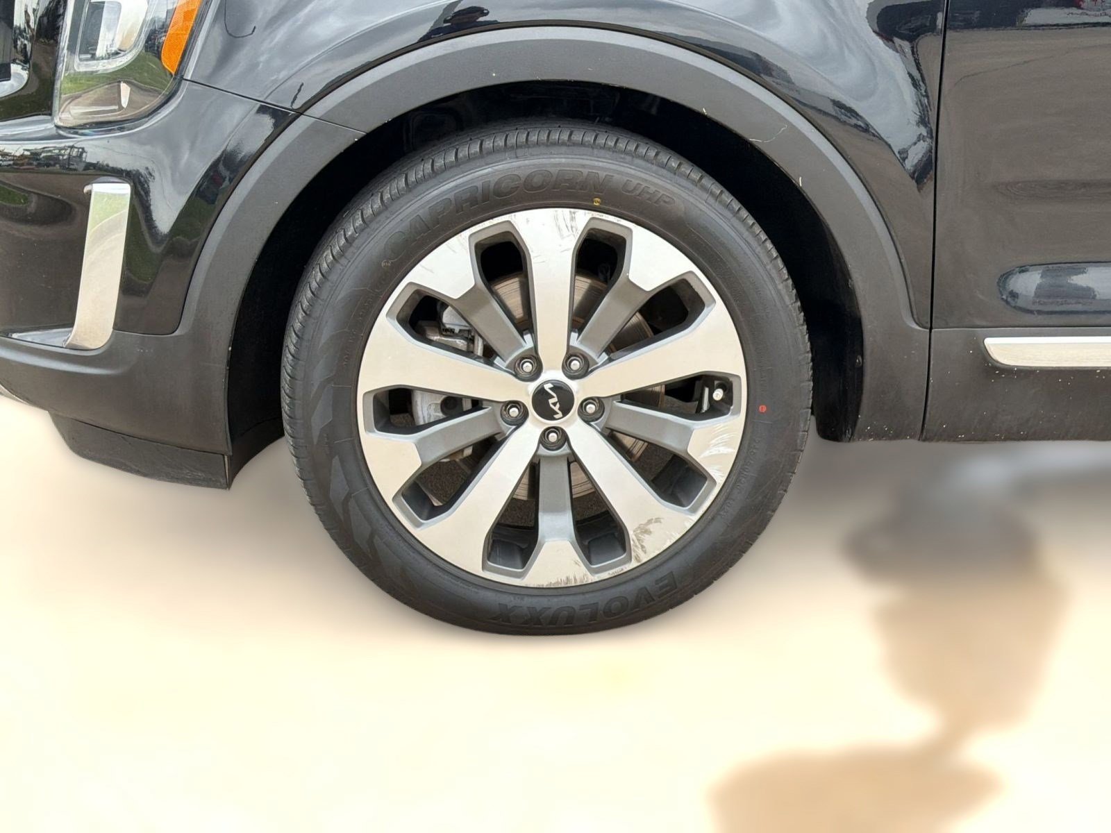 Used 2022 Kia Telluride EX w/ EX Premium Package image 12