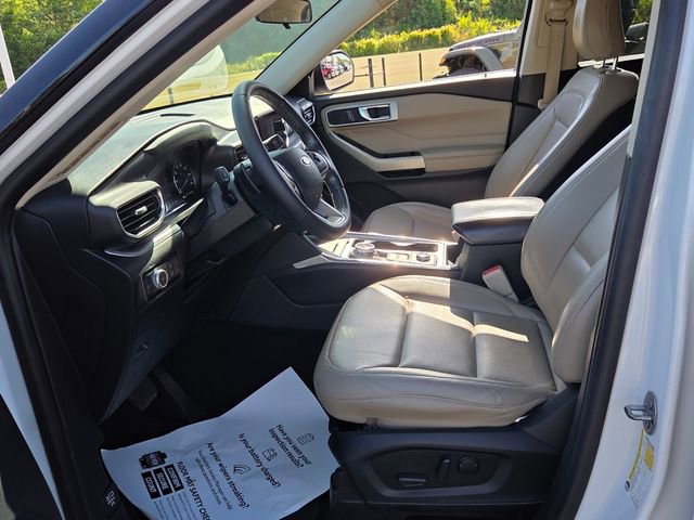 Used 2020 Ford Explorer XLT w/ Equipment Group 202A AWD/4WD image 5