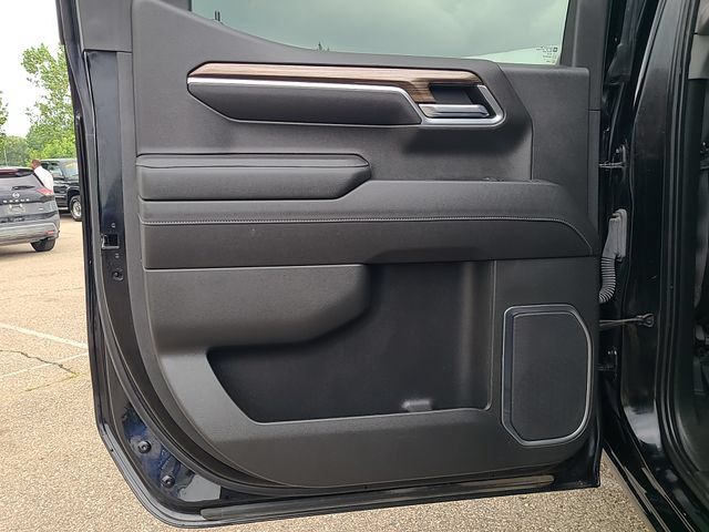 Used 2022 Chevrolet Silverado 1500 LT Trail Boss w/ LT Trail Boss Premium Package AWD/4WD image 24